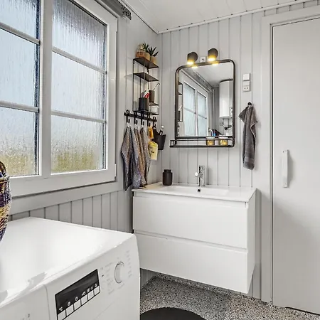 3 Bedroom Beautiful In Romo * Bolilmark